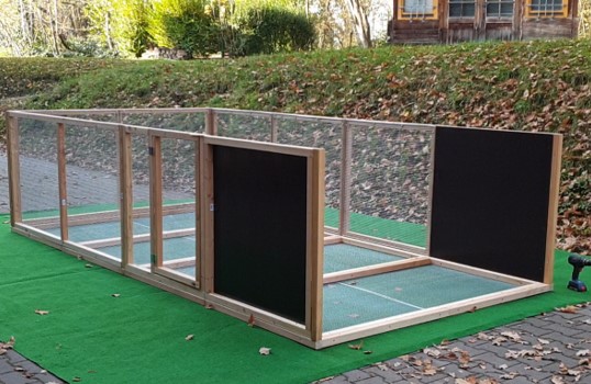 Aufbau Gehege mit Gitterboden